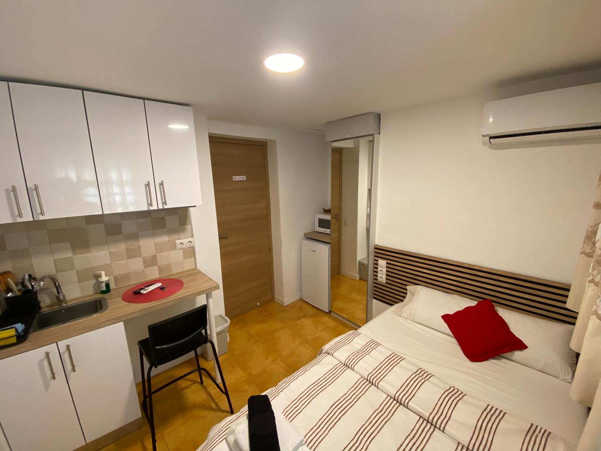 Habitaciones Con Bano Y Cocina Privada Valencia Exterior foto